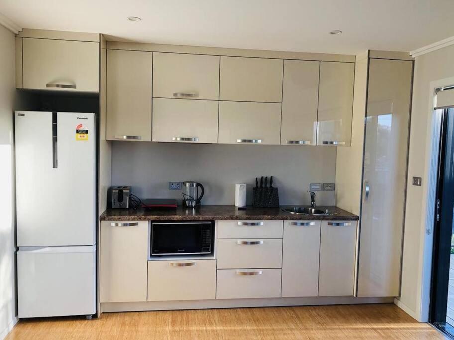 “Henderson Dream Guest House” Auckland Buitenkant foto